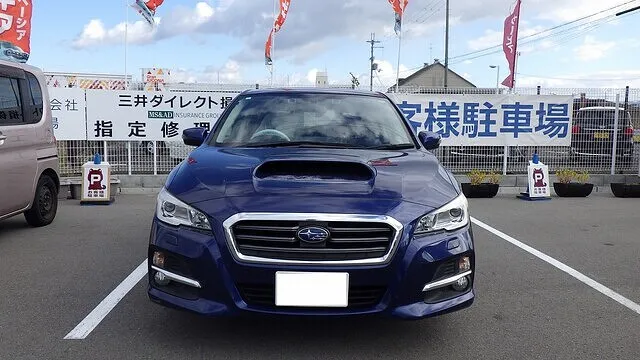 スバル　レヴォーグ　ボンネット塗装剝げ　鈑金塗装　泉大津市