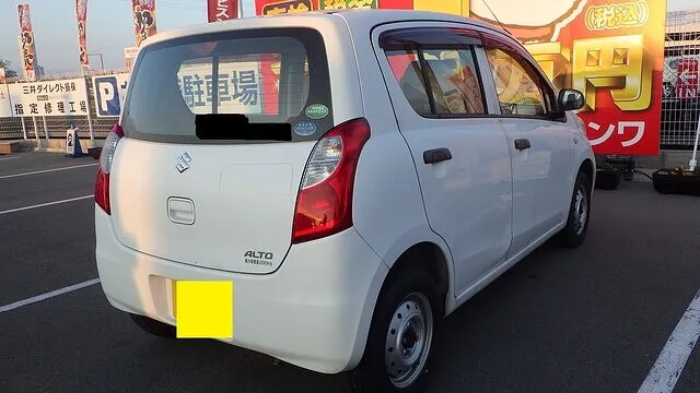 アルト　右のリアドア修理　パネルのえぐれ　穴溶接　泉佐野市