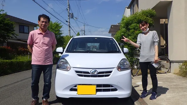 「泉佐野市の中古車販売店カーサービスシンワでミライースご購入のO様」