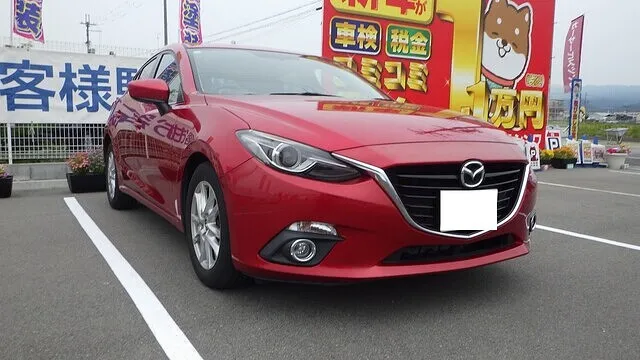 マツダ　アクセラスポーツ　左サイドシル　鈑金　塗装　岸和田市から