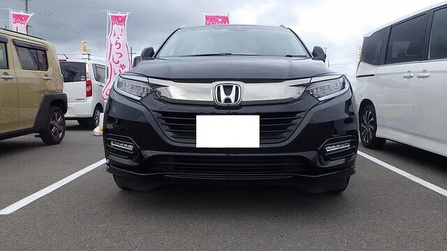 ホンダ　ヴェゼル　リアバンパー　コーナーフェイス　貝塚市から来店