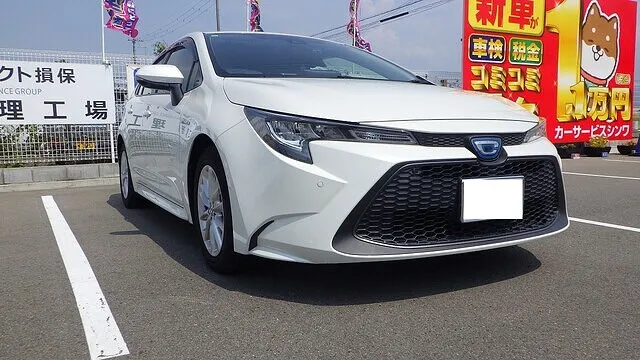 トヨタ　カローラ　右フロントフェンダー　右フロントドア