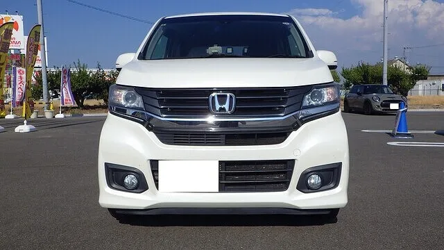 ホンダ　N-WGN　右クォータ　右テールランプ　鈑金　塗装　交換