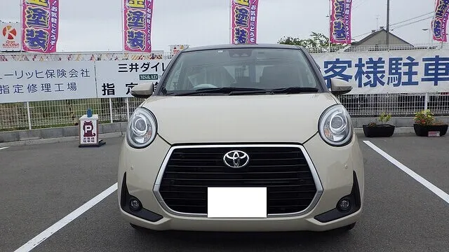 トヨタ　パッソ　リアバンパー　左クォーター　鈑金　塗装　交換