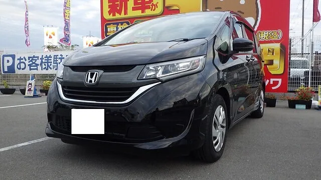 ホンダ　フリード　左リアドア　左ロッカー　左クォーター　鈑金塗装