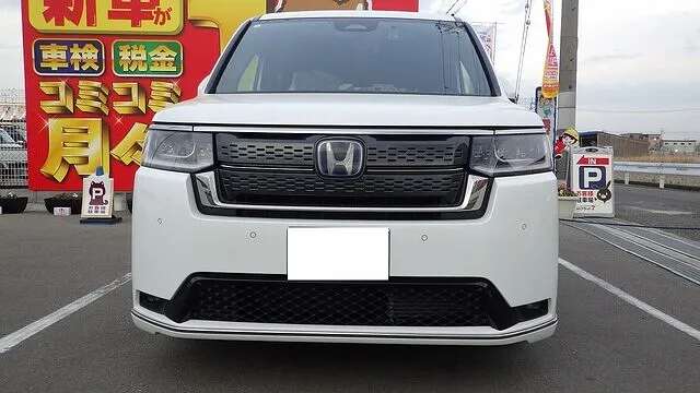 ホンダ　ステップワゴン　左スライドドア　左クォーター　鈑金　塗装