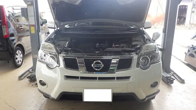 「日産エクストレイルの車検整備事例　泉佐野市カーサービスシンワ」