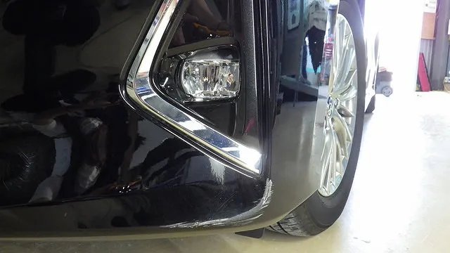 N様　TOYOTAアルファード　バンパー修理　泉佐野市
