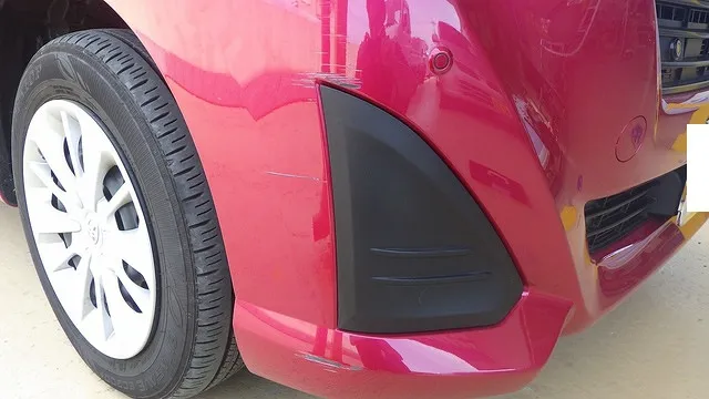 トヨタ ルーミー　フロントバンパー修理事例　泉佐野市 泉州
