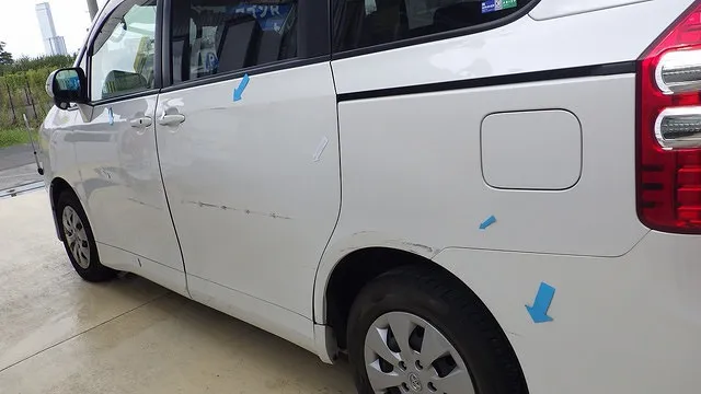 トヨタノアのヘコミ修理事例　泉佐野市　鈑金塗装