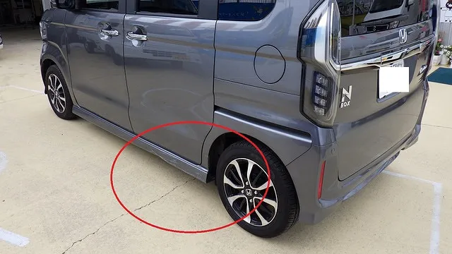 ホンダNBOXのキズへこみ修理事例　泉佐野カーサービスシンワ