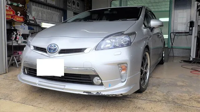 トヨタ　プリウス　スポイラー　鈑金塗装修理　泉州　泉佐野　貝塚　岸和田　和泉　泉南　阪南　カーサービスシンワ