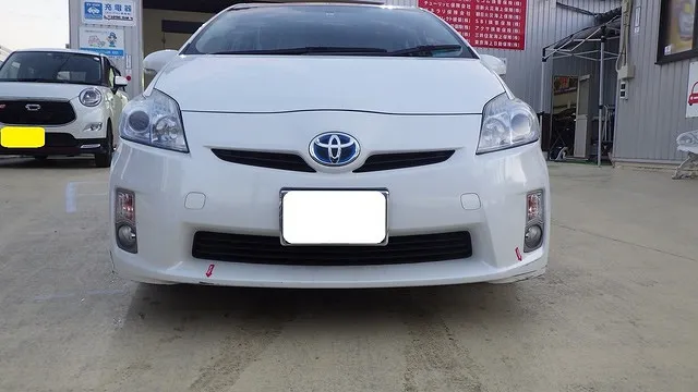 トヨタ　プリウス　キズ　ヘコミ　鈑金塗装修理　泉佐野　貝塚　岸和田　泉南　阪南　カーサービスシンワ