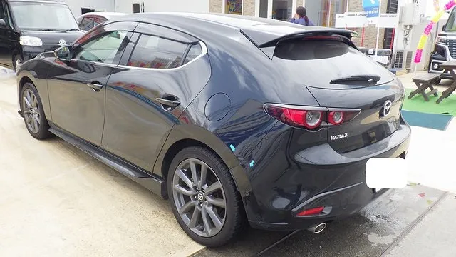マツダ　MAZDA3　リアバンパー　クォーター　キズ　鈑金塗装修理　和歌山　泉州　岸和田　貝塚　泉佐野　泉南　阪南　岬　カーサービスシンワ