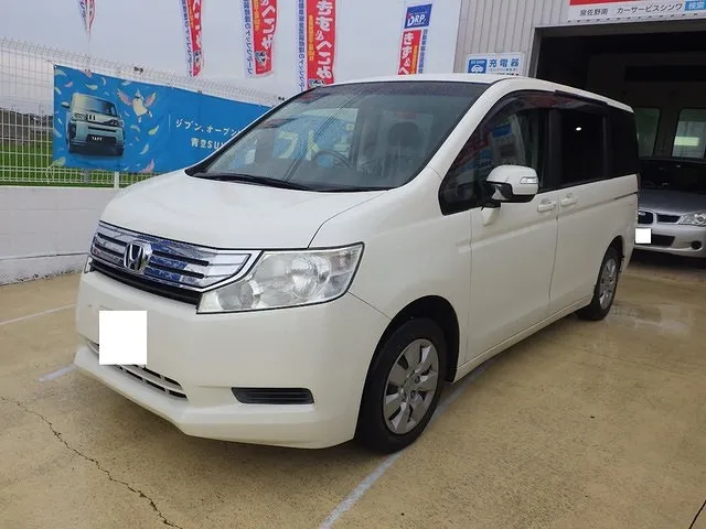 ホンダ　ステップワゴン　車検整備　タイヤ交換　泉佐野市　貝塚市　泉南市　阪南市　岸和田市