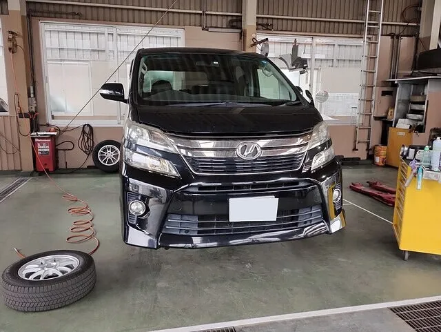 ヴェルファイア　車検整備　ブーツ類交換など