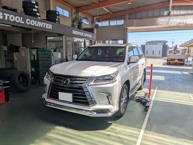 レクサス　ＬＸ タイヤ交換