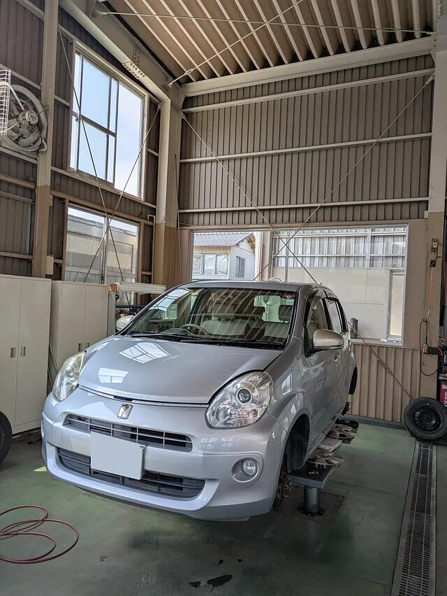 パッソ　車検整備　中古マフラー交換など