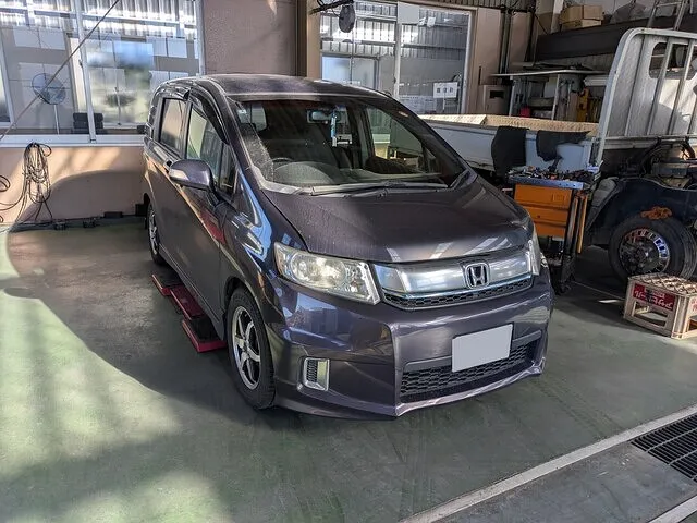 フリードハイブリッド　HMMFランプ点灯　CVTフルード交換