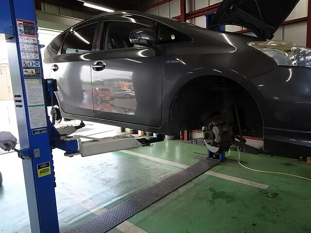 車検　プリウスアルファ　つくば市　I様