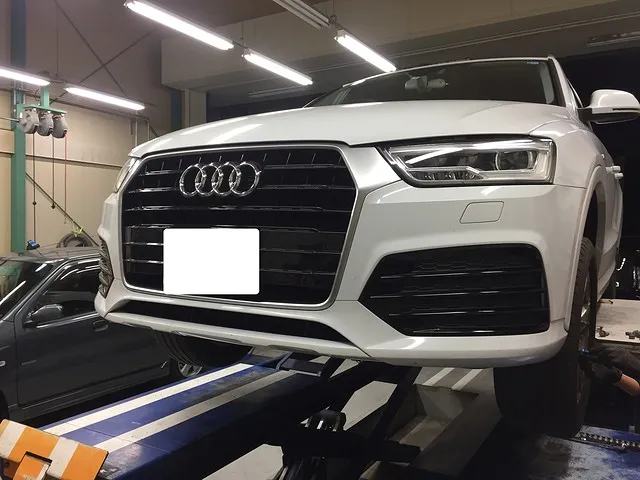 加東市　AudiQ3　走行中異音修理　BOOBOO