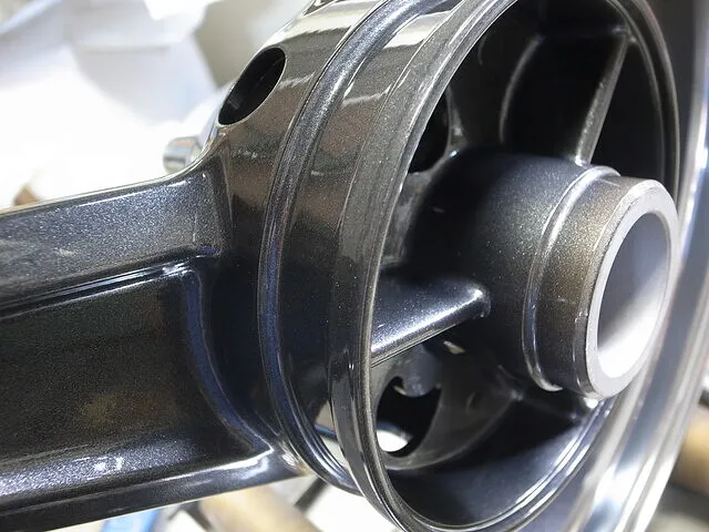 大阪府 純正ホイールリペア カワサキ ゼファー｜バイクホイール修理・再生