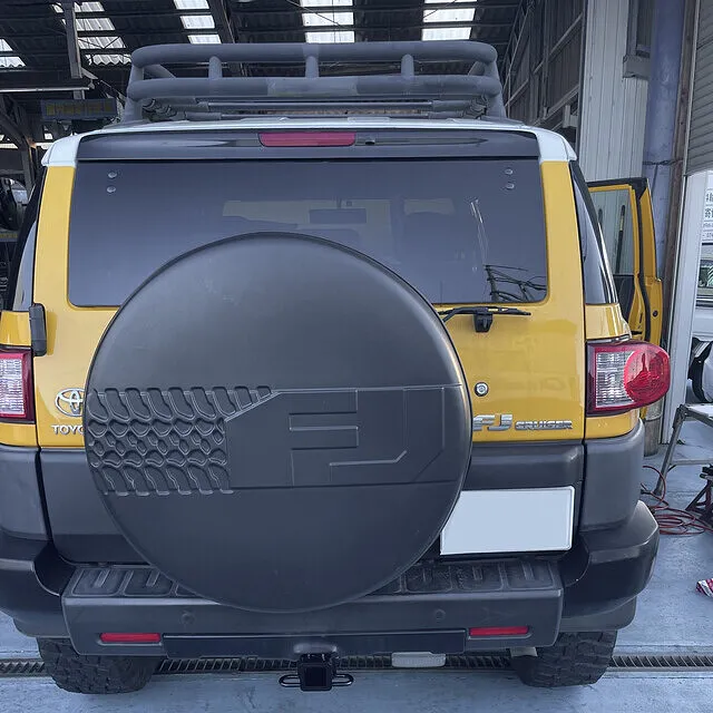 小浜市　エンジンオイル漏れ修理　トヨタ FJクルーザー　タペットカバーガスケット交換｜車修理