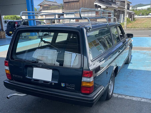 敦賀市　エンジンがかからない　ボルボ 240GL　リレー交換｜車修理