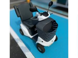 スズキ　セニアカー　