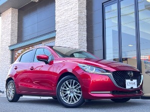 MAZDA2