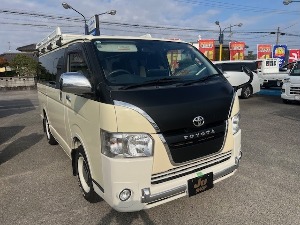 ハイエースバン