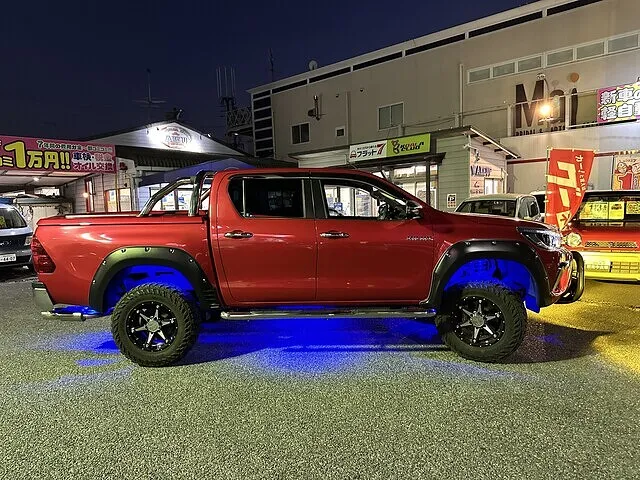 トヨタ ハイラックス サーフ LEDロックライト取付│尾張旭市