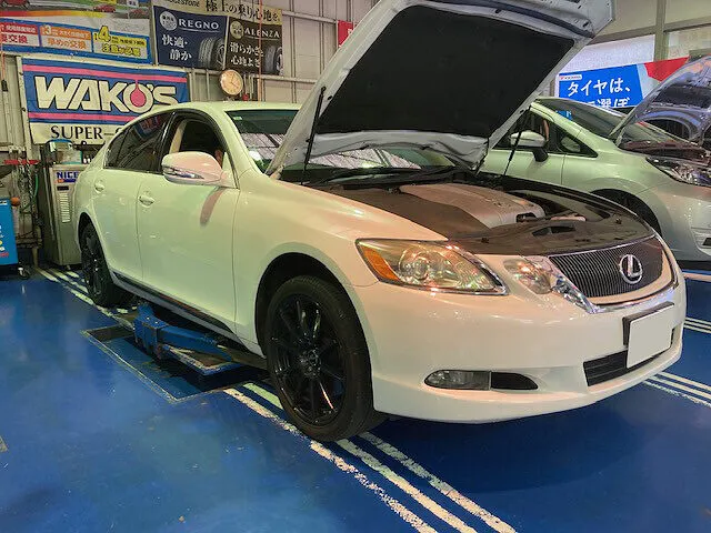 三鷹市　法定12ヵ月点検　エアコンフィルター交換・エンジンオイル交換　レクサスGS