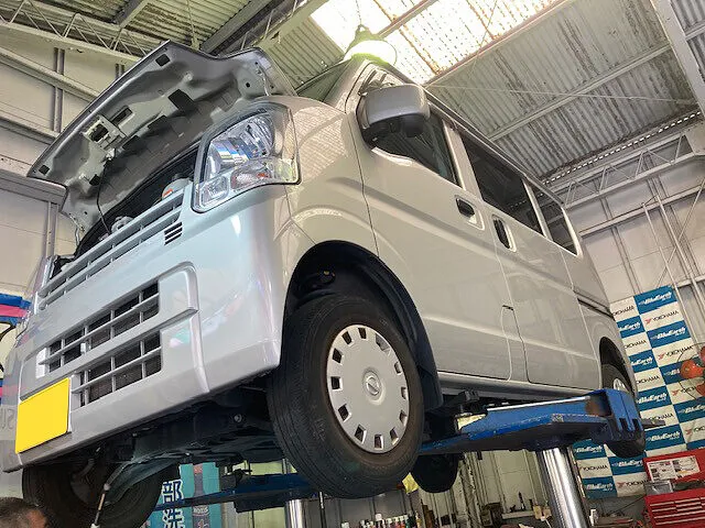 三鷹市　ホリデー車検　エンジンオイル交換・エアエレメント交換　日産 クリッパー