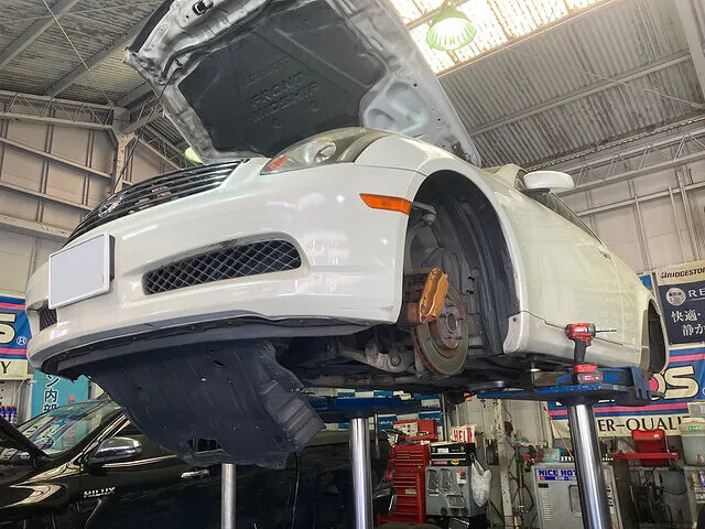 三鷹市　法定12ヵ月点検　日産 スカイライン　エンジンオイル交換｜整備