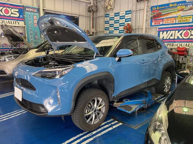 三鷹市　ホリデー車検　トヨタ ヤリスクロス　ブレーキパッド交換｜車検
