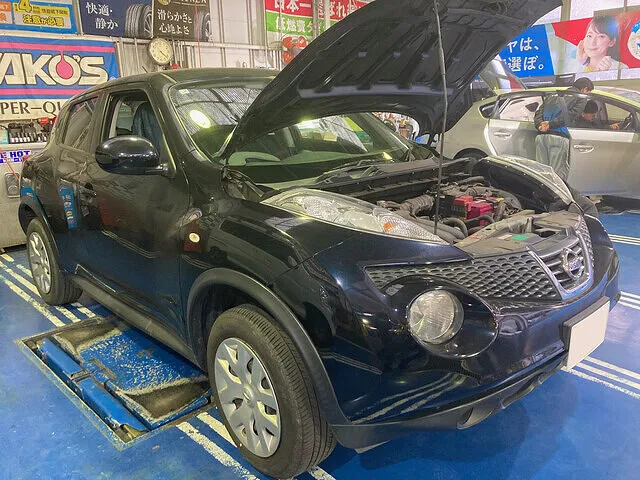 三鷹市　ホリデー車検　日産 ジューク　エンジンオイル・ブレーキフルード交換｜車検