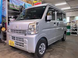エブリイ