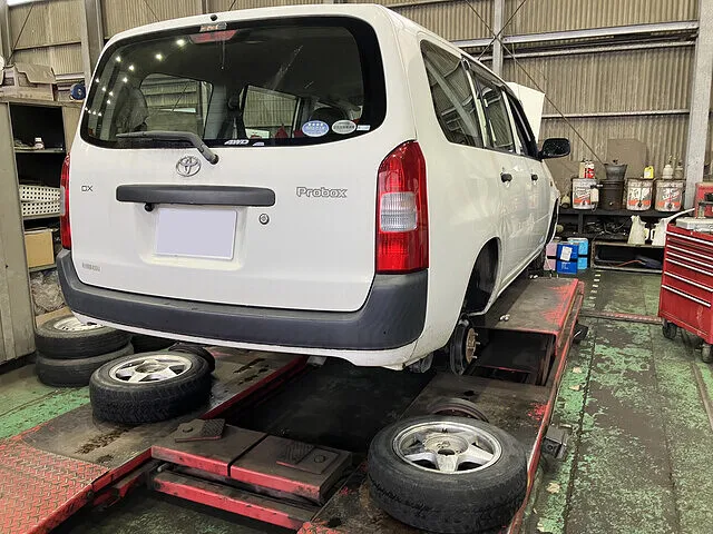 小山市　異音修理　スラビライザーリンク交換　トヨタ プロボックス│車修理