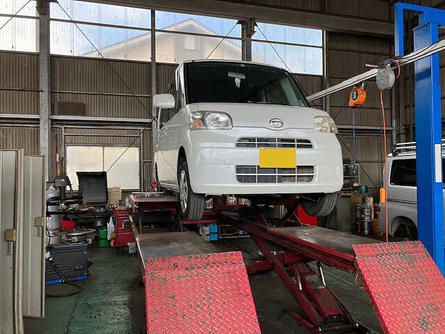 小山市　ブレーキ修理　足回り異音　ダイハツ タント　リアブレーキシュー交換│車修理