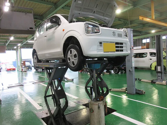 スズキ アルト　車検　エンジンオイル交換・オイルエレメント交換│宇都宮市　車検・整備