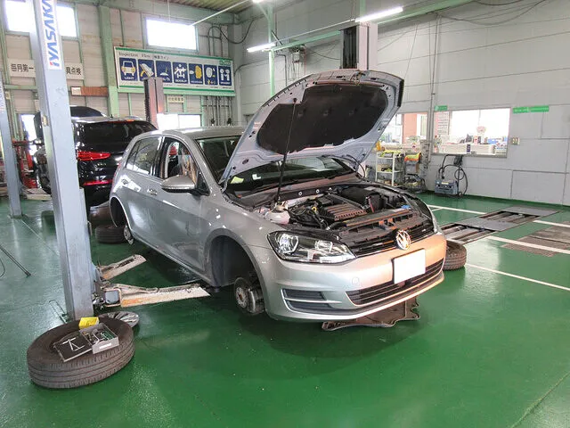 三菱 デリカD:5　冷却水漏れ修理　ラジエーター交換│宇都宮市　車修理