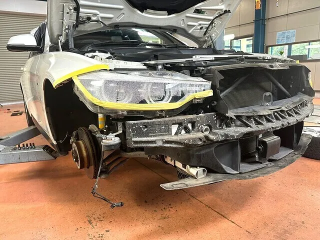 BMW｜320i｜ﾘｱｳｲﾝｶｰ等修理｜鹿児島県鹿屋市｜ユーロカーズ