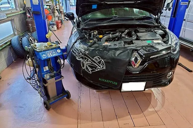 ルノー｜ルーテシア｜車検｜鹿児島県鹿屋市｜ユーロカーズ