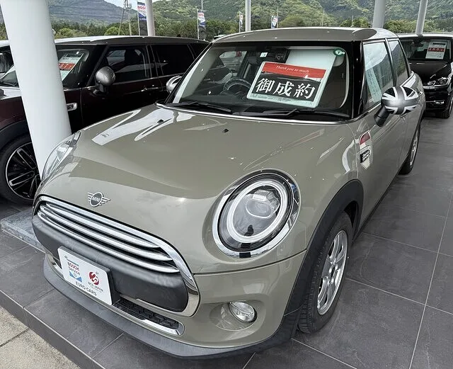 MINI販売：ミニ　ｳﾞｨｸﾄﾘｱ　鹿児島県鹿屋市　ユーロカーズ