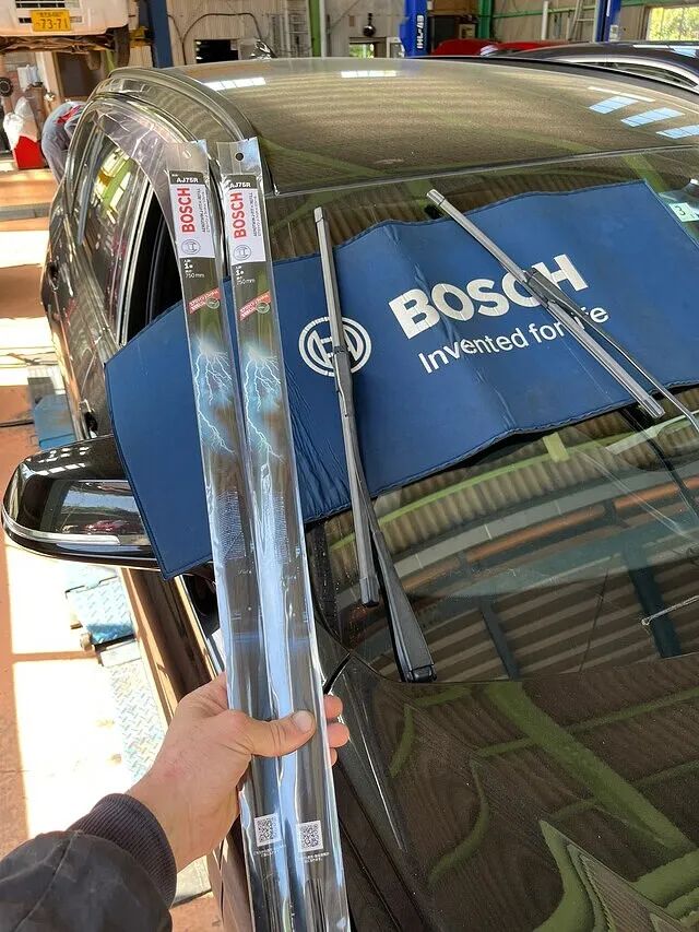 BMW｜320d｜ｴﾝｼﾞﾝﾁｪｯｸﾗﾝﾌﾟ点灯｜鹿児島県鹿屋市｜EUROCARS