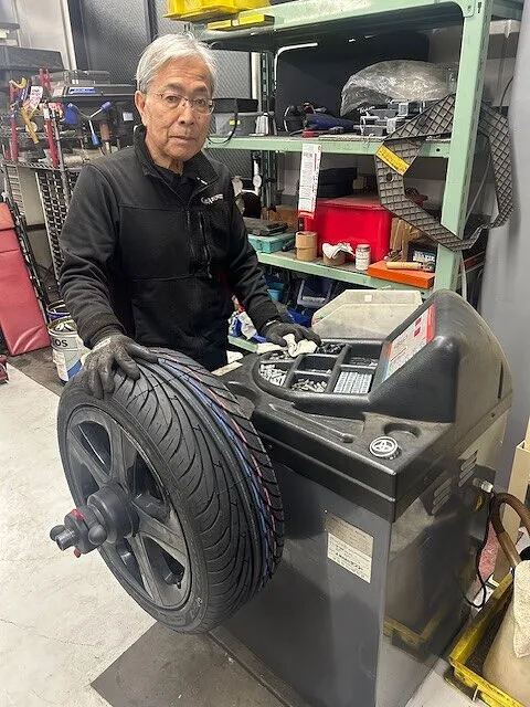 町田市　タイヤ交換後のホイールバランス調整事例｜整備