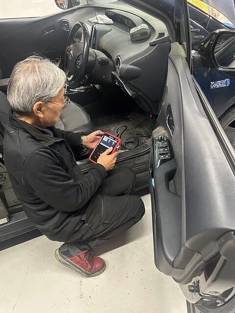 町田市　警告灯の点灯修理　故障診断　トヨタ