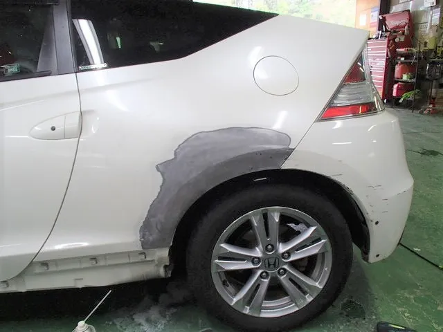 高知県 ホンダ CR-Z 左リアフェンダー板金塗装 須崎市 三和
