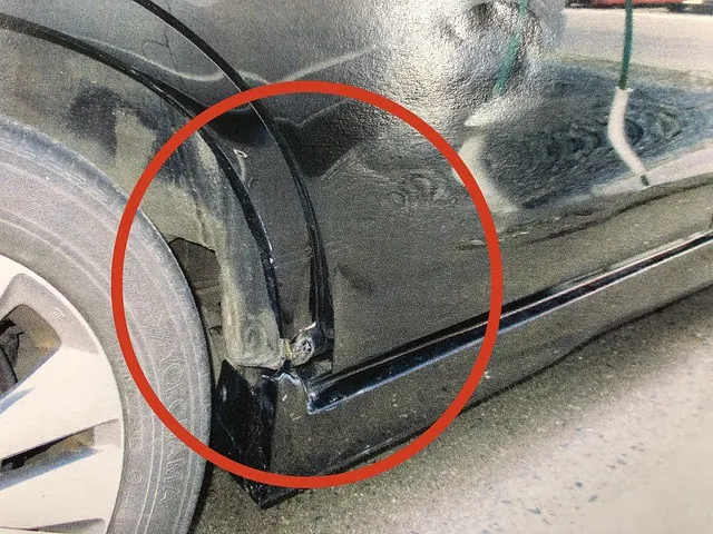 八戸市　板金塗装　ステップワゴン　クォーターパネル　右のリヤドア　鈑金　修理